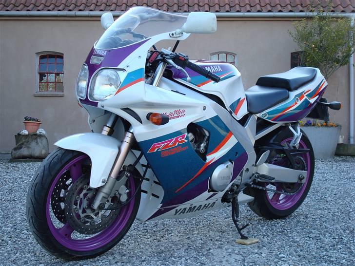 Yamaha FZR600R 4JH (solgt) billede 5
