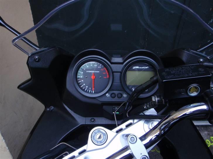 Suzuki GSF650S billede 4