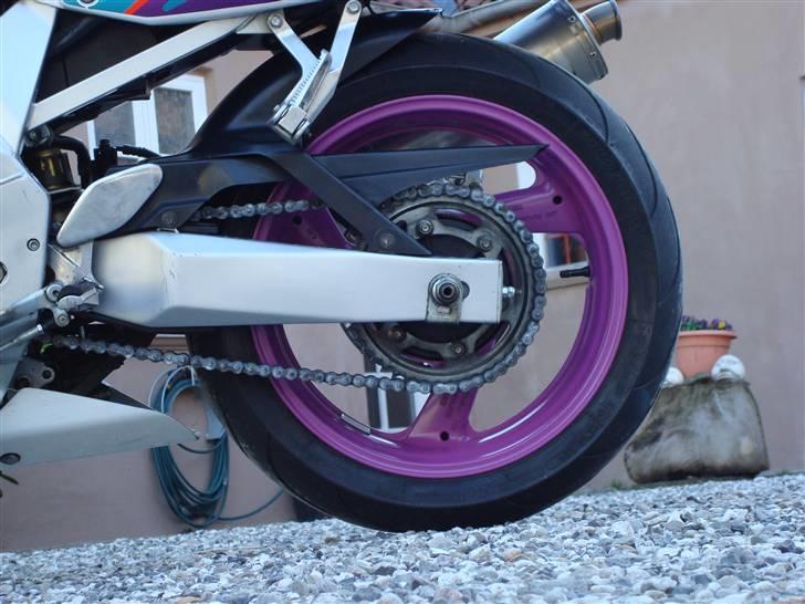 Yamaha FZR600R 4JH (solgt) billede 14