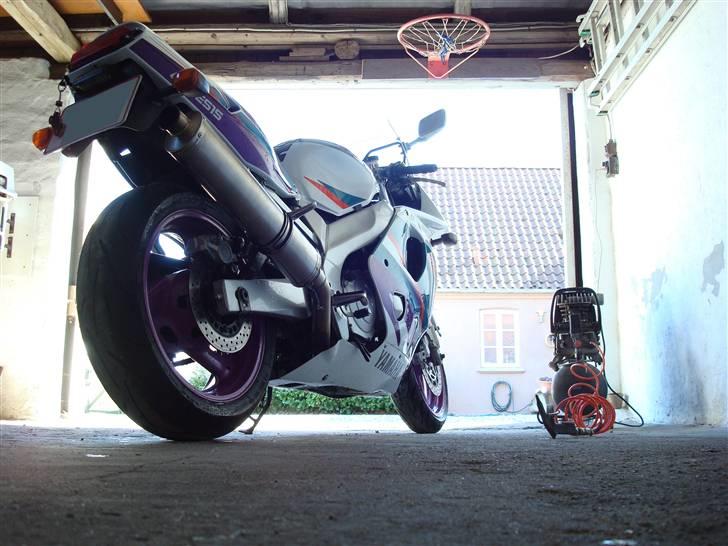 Yamaha FZR600R 4JH (solgt) - Dobbelt sneaky billede 17