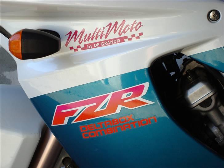 Yamaha FZR600R 4JH (solgt) - Jo, der er sgu en motor bag kåben billede 18