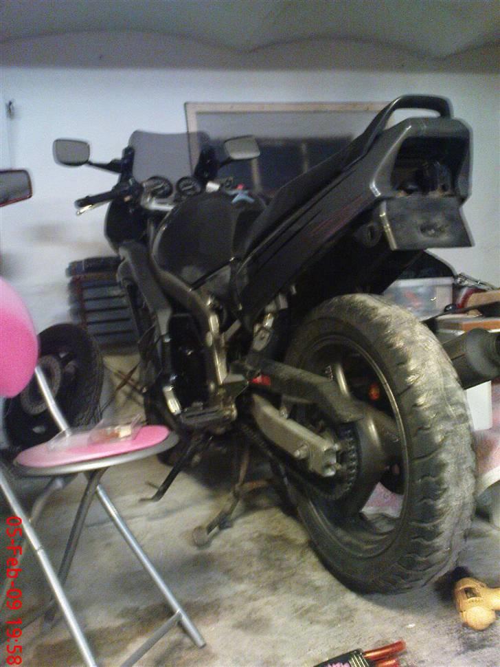 Suzuki gs500e SOLGT - så blev bagskærmen fjernet billede 6