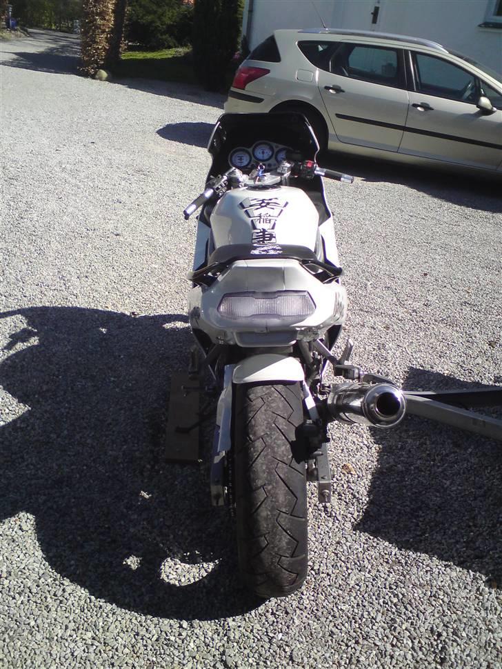 Kawasaki ZX6R  (SOLGT) - God røv med den nye undertail...nummerpladeholder kommer snart billede 4