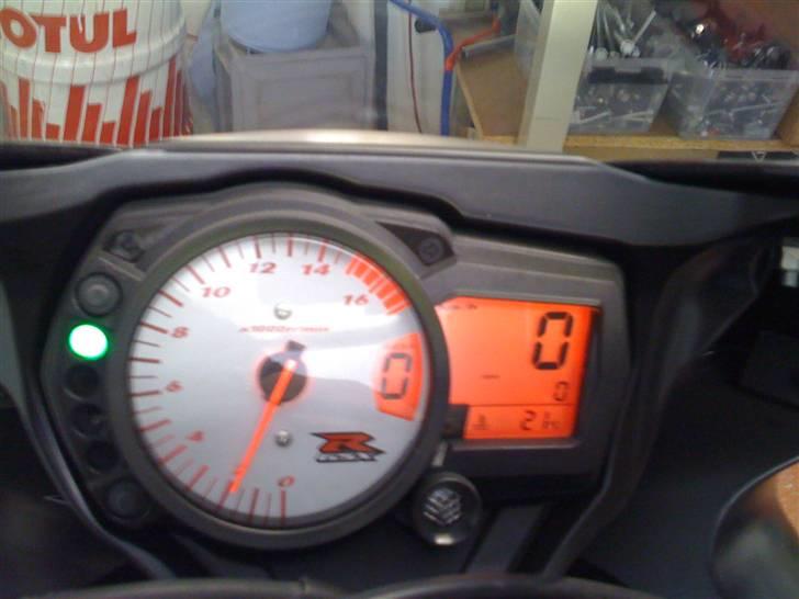 Suzuki gsxr 750 smadderet  - billede taler for sig selv :)  billede 3