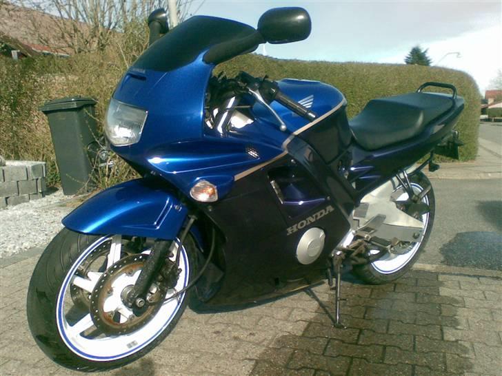 Honda CBR 600 F - SOLGT billede 9