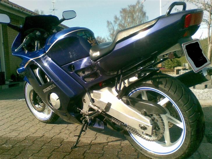 Honda CBR 600 F - SOLGT billede 11