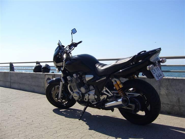 Yamaha XJR 1300 - SOLGT billede 1