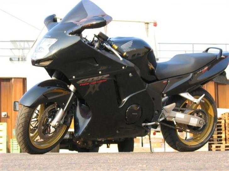 Honda Cbr1100xx superblackbird billede 1