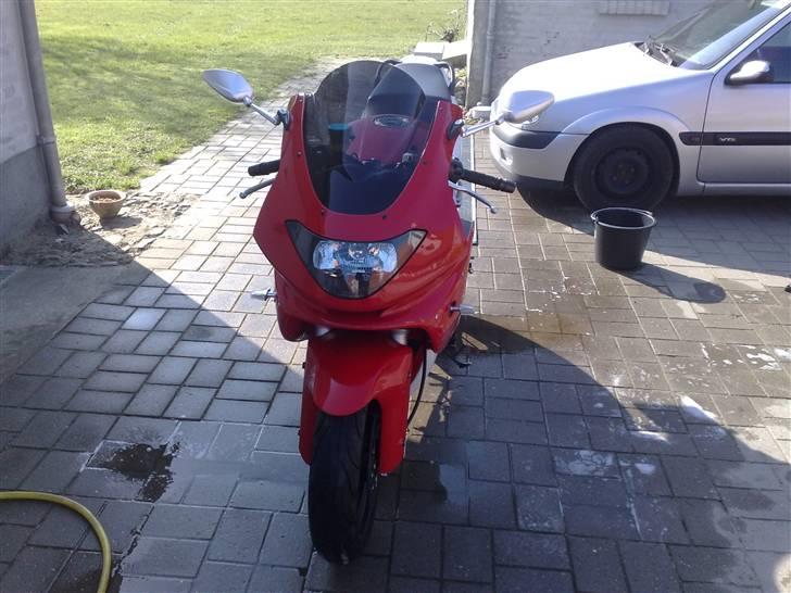 Yamaha YZF 600R Thundercat SOLGT billede 3