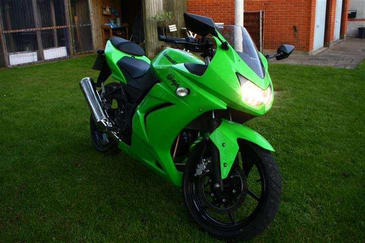 Kawasaki Ninja 250r billede 8