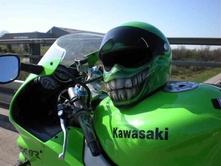 Kawasaki ZX9R  billede 10