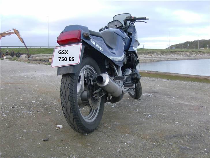 Suzuki GSX 750 es billede 4