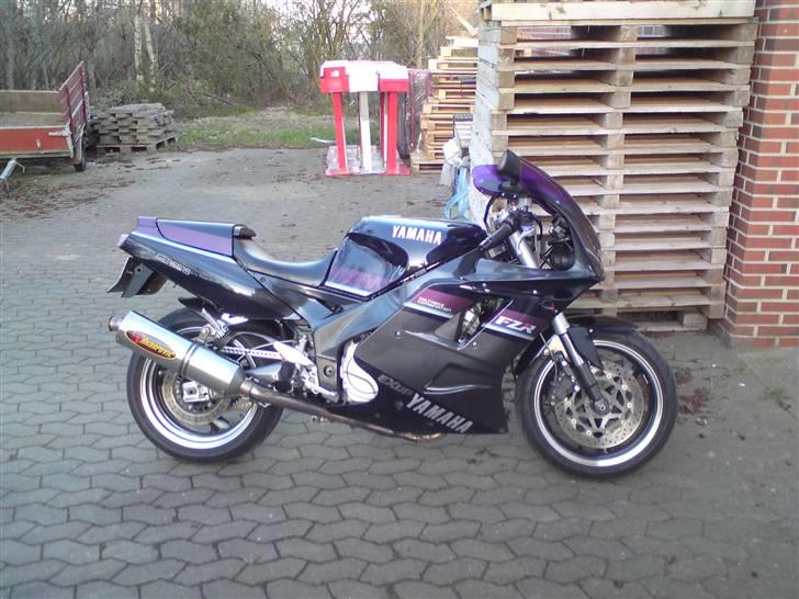 Yamaha FZR 1000 EXUP - SOLGT - billede 6