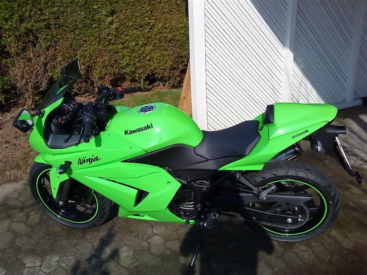 Kawasaki ninja 250r billede 4