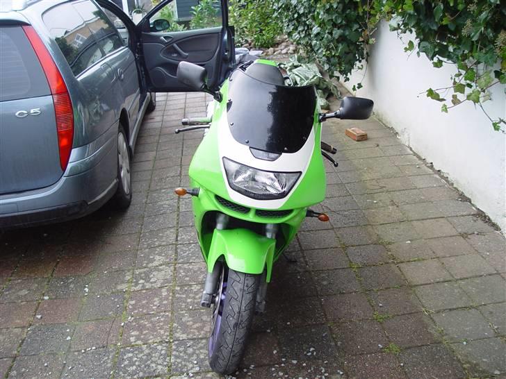 Kawasaki ZX6R  (SOLGT) - Sådan så den ud lige da jeg købte den...inden "ombygningen" billede 14