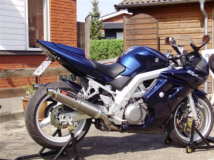 Suzuki SV1000S K4 (SOLGT) billede 5