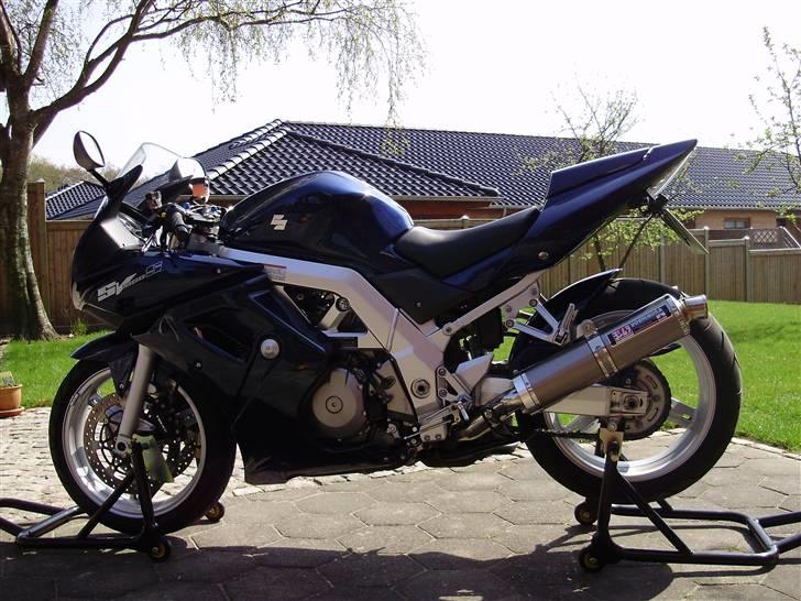 Suzuki SV1000S K4 (SOLGT) billede 7