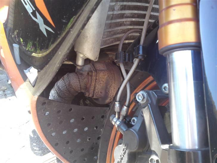 Suzuki GSX-R 750 turbo - vildt at sadan en lille ting kan give så meget kraft billede 4