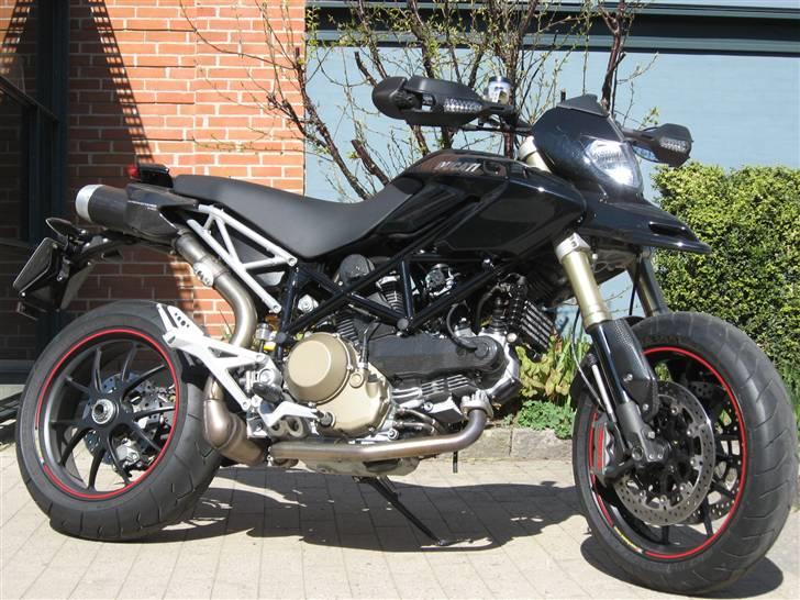 Ducati Hypermotard 1100S *Solgt* billede 1