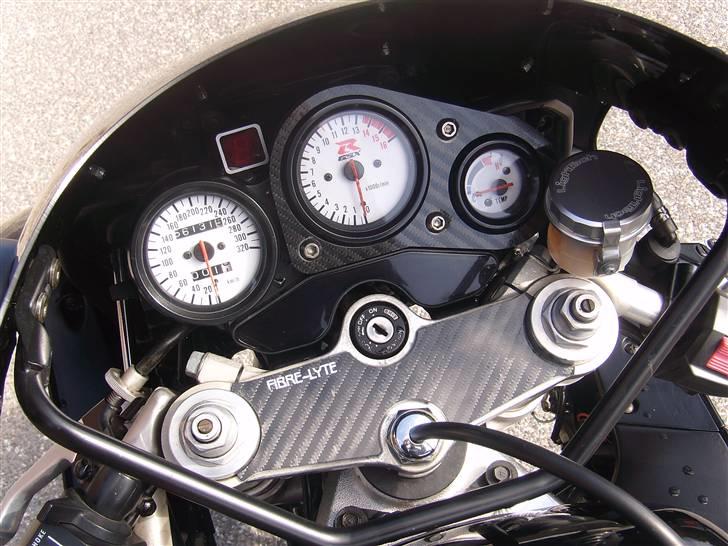 Suzuki gsxr 750w solgt billede 11