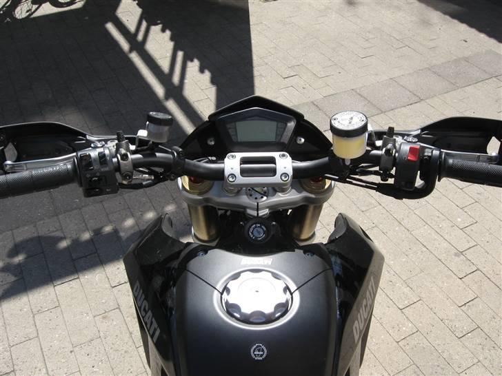 Ducati Hypermotard 1100S *Solgt* billede 3