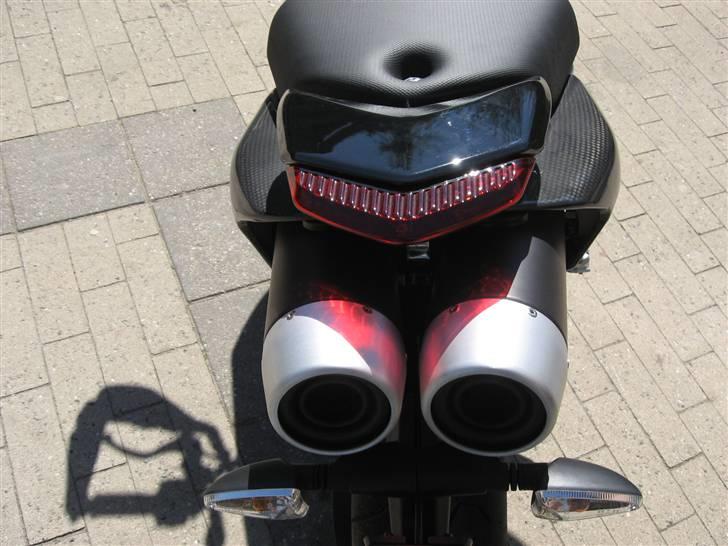 Ducati Hypermotard 1100S *Solgt* billede 5