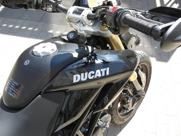 Ducati Hypermotard 1100S *Solgt* billede 6