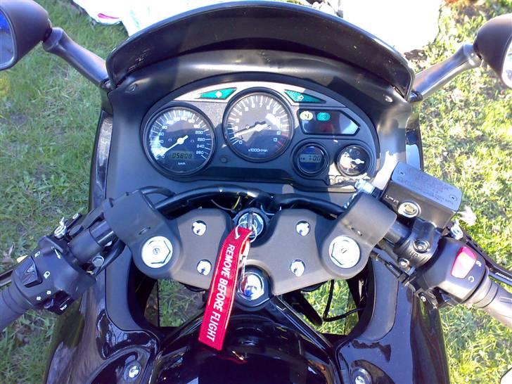 Suzuki GSX 750F - Matsort gaffel-bro, total gangster....  ;o) billede 12