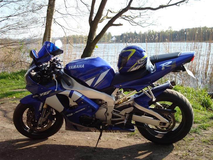 Yamaha yzf r1 billede 5