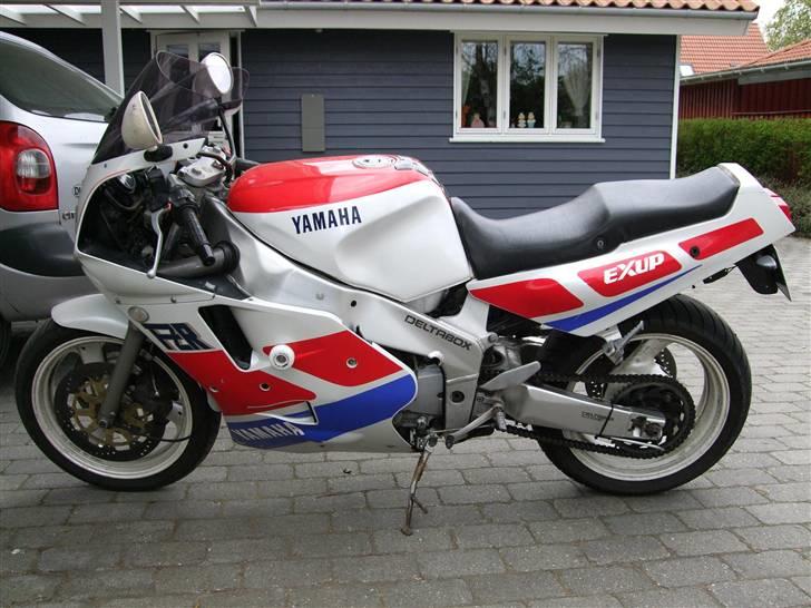 Yamaha FZR 1000 EXUP billede 3