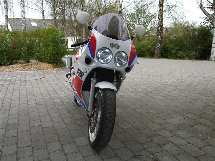 Yamaha FZR 1000 EXUP billede 4