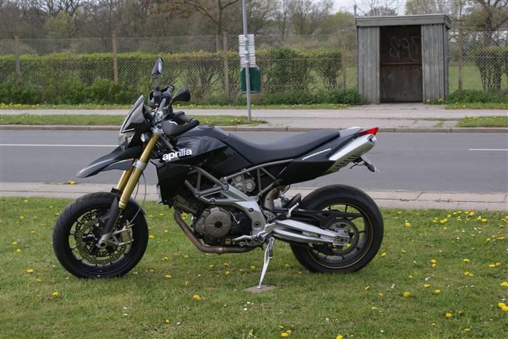Aprilia Dorsoduro 750 (Solgt) billede 2