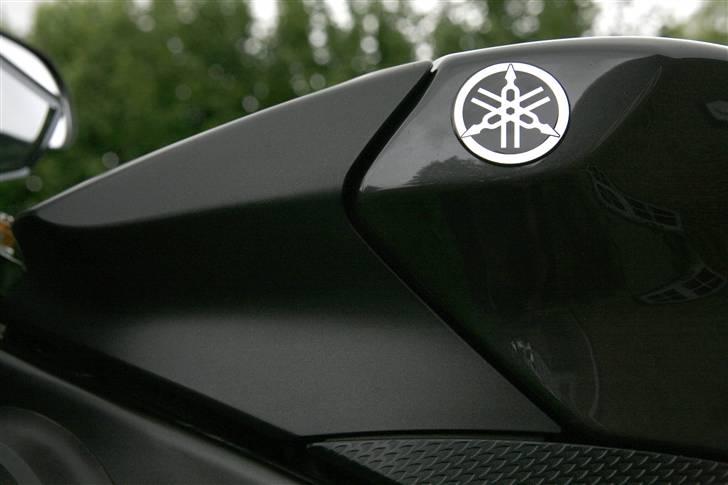 Yamaha YZF R1 - Graphite - RN19   billede 6