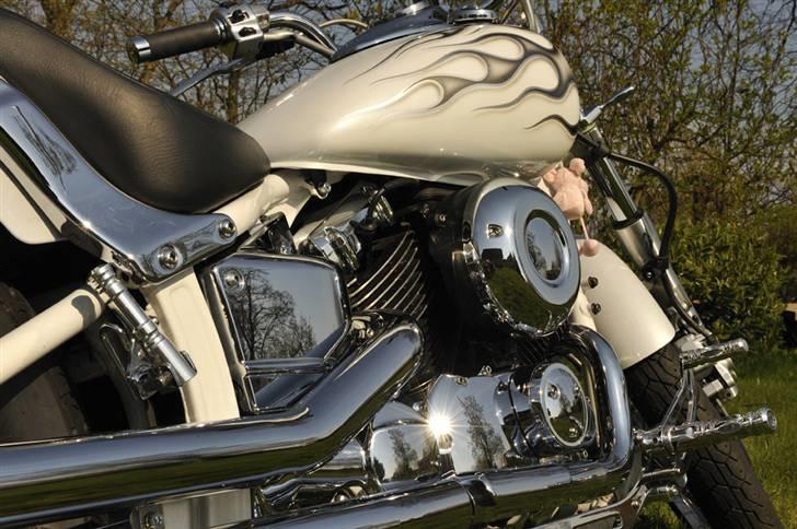 Yamaha XVS 650 Dragstar billede 8