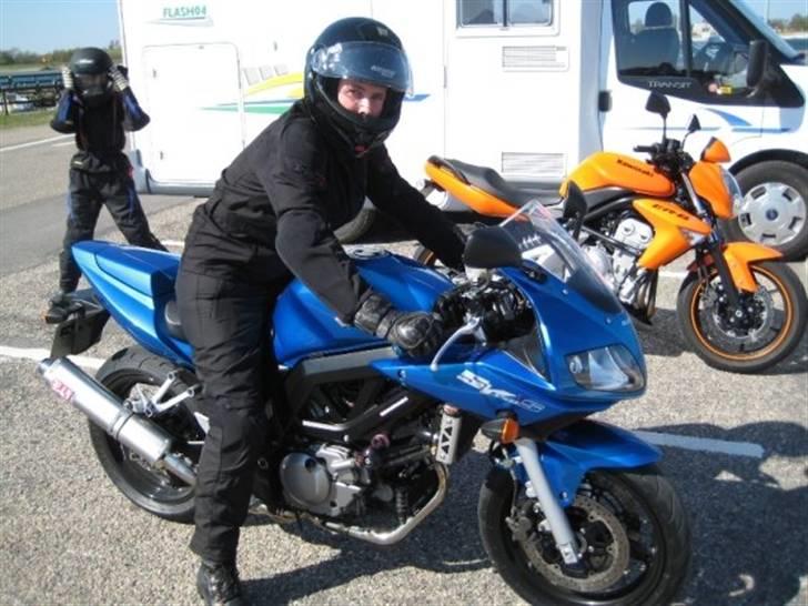 Suzuki SV 650S SOLGT billede 12