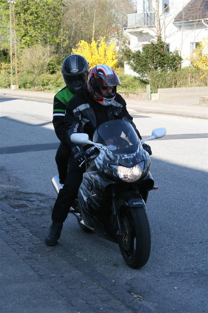 Honda cbr 600 F4  - det var hendes første lange tur billede 4