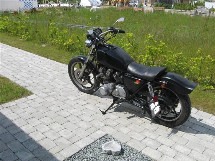 Suzuki GS550e  solgt billede 3