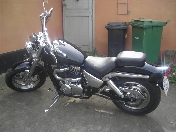 Suzuki VZ800 Marauder (total skadet) billede 4