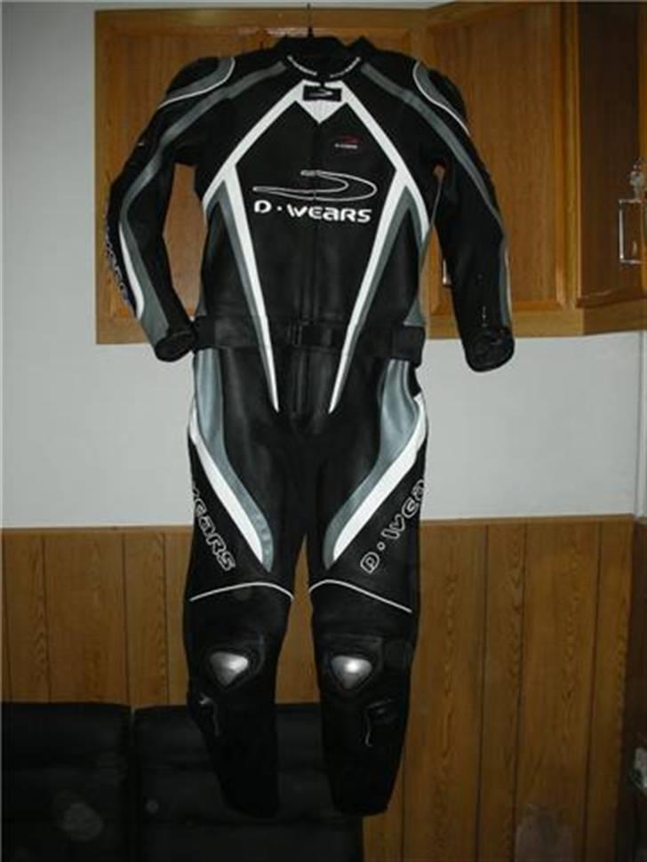 Yamaha yzf r1 - min skrædder syet dragt fra dragtdesigneren billede 5