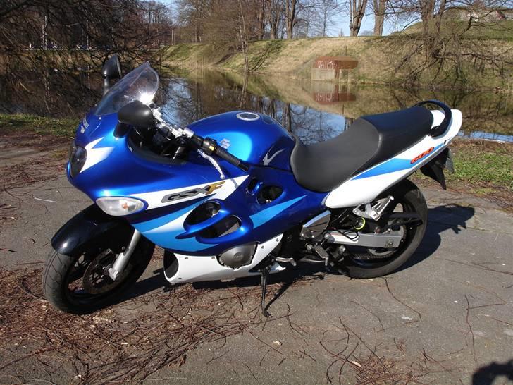 Suzuki GSX600F *til salg* billede 8