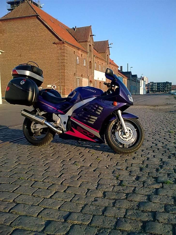 Suzuki RF900R solgt billede 10