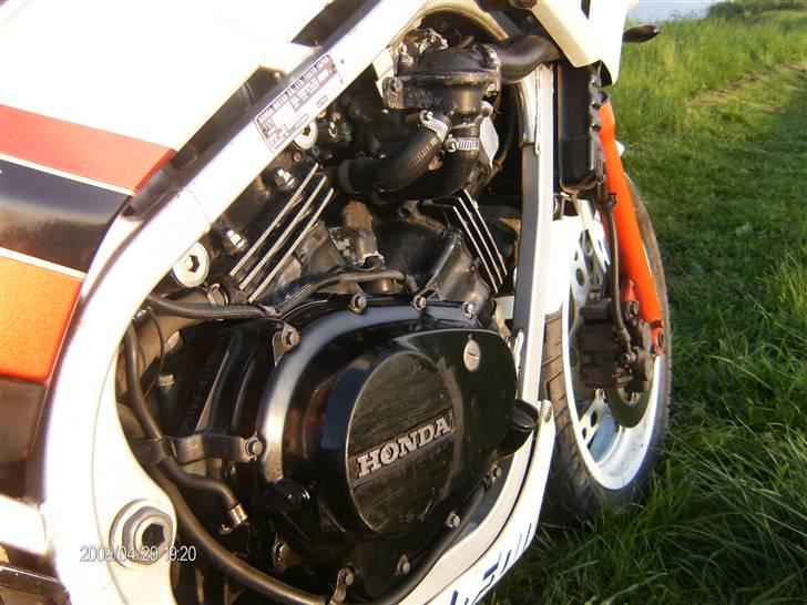 Honda vf 500f solgt billede 7