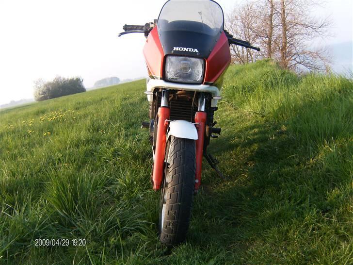 Honda vf 500f solgt billede 9