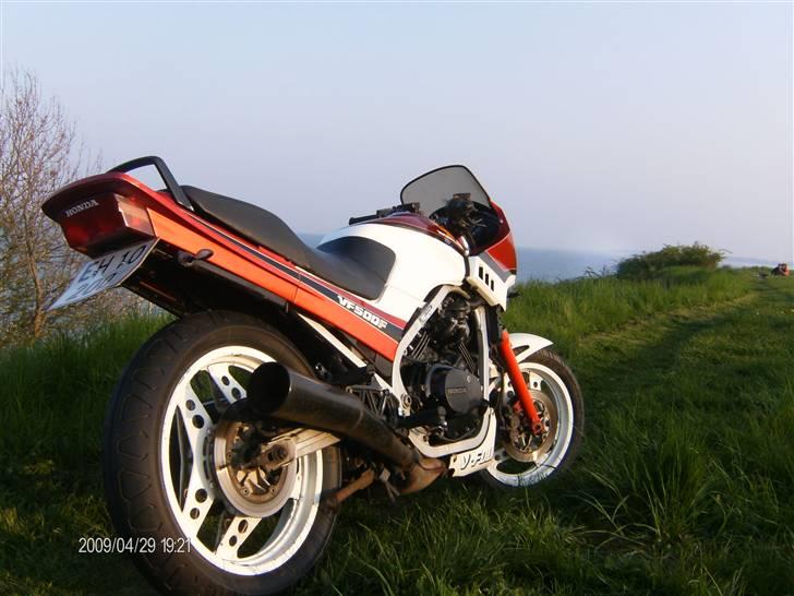 Honda vf 500f solgt billede 11
