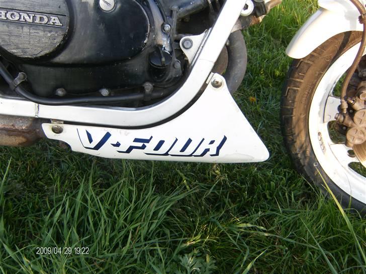 Honda vf 500f solgt billede 14