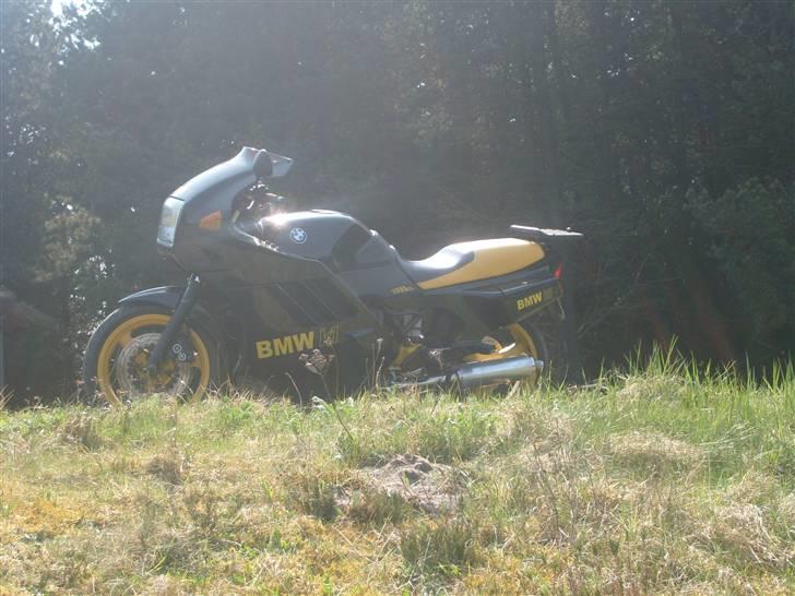 BMW K1 billede 1