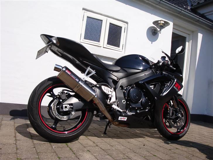 Suzuki GSXR 750 K7 billede 2