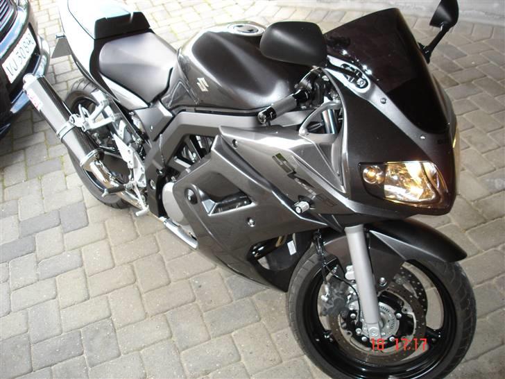 Suzuki SV650sak8 billede 4