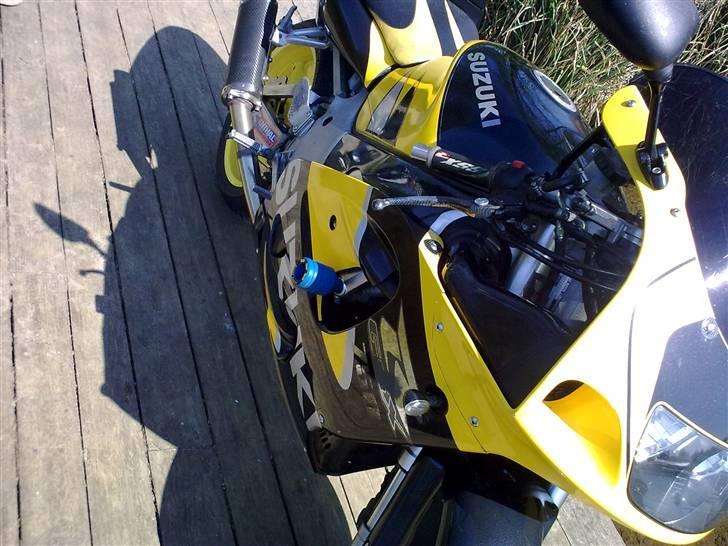 Suzuki GSX - R 750 Aka. Brumbass (solgt) billede 8