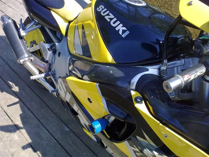 Suzuki GSX - R 750 Aka. Brumbass (solgt) billede 11